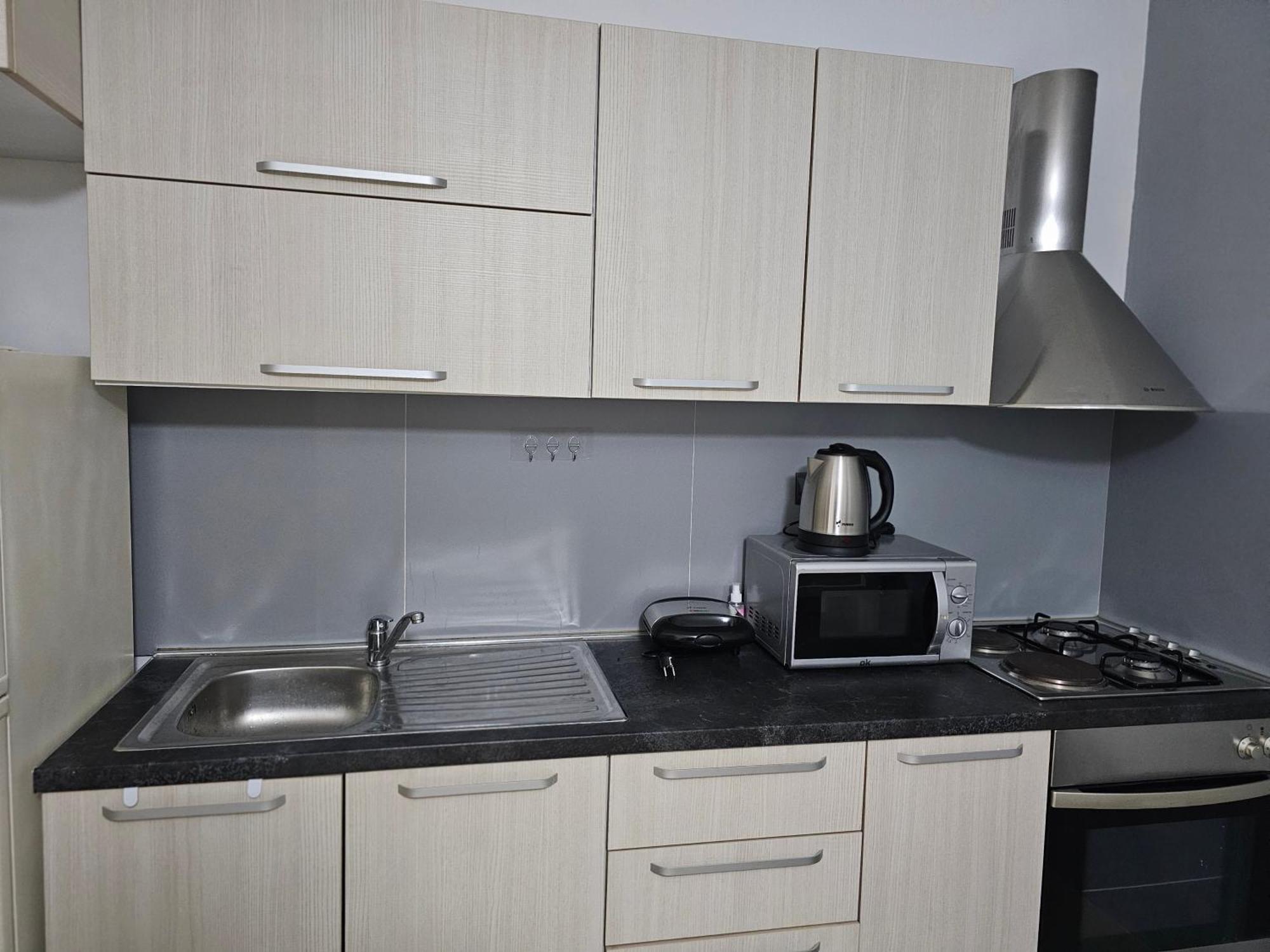 Wanderlust Tirana 2 Apartment ภายนอก รูปภาพ