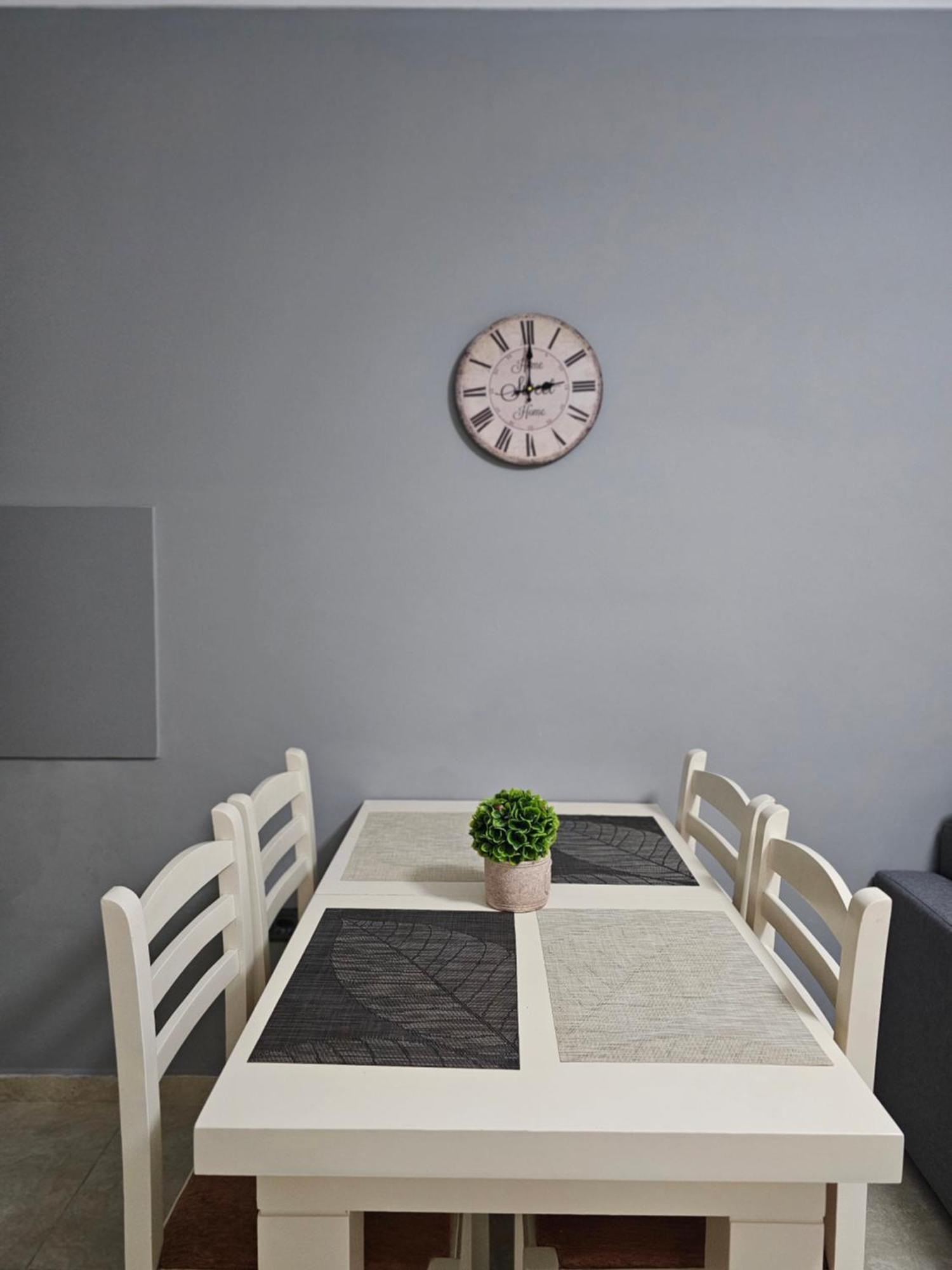 Wanderlust Tirana 2 Apartment ภายนอก รูปภาพ
