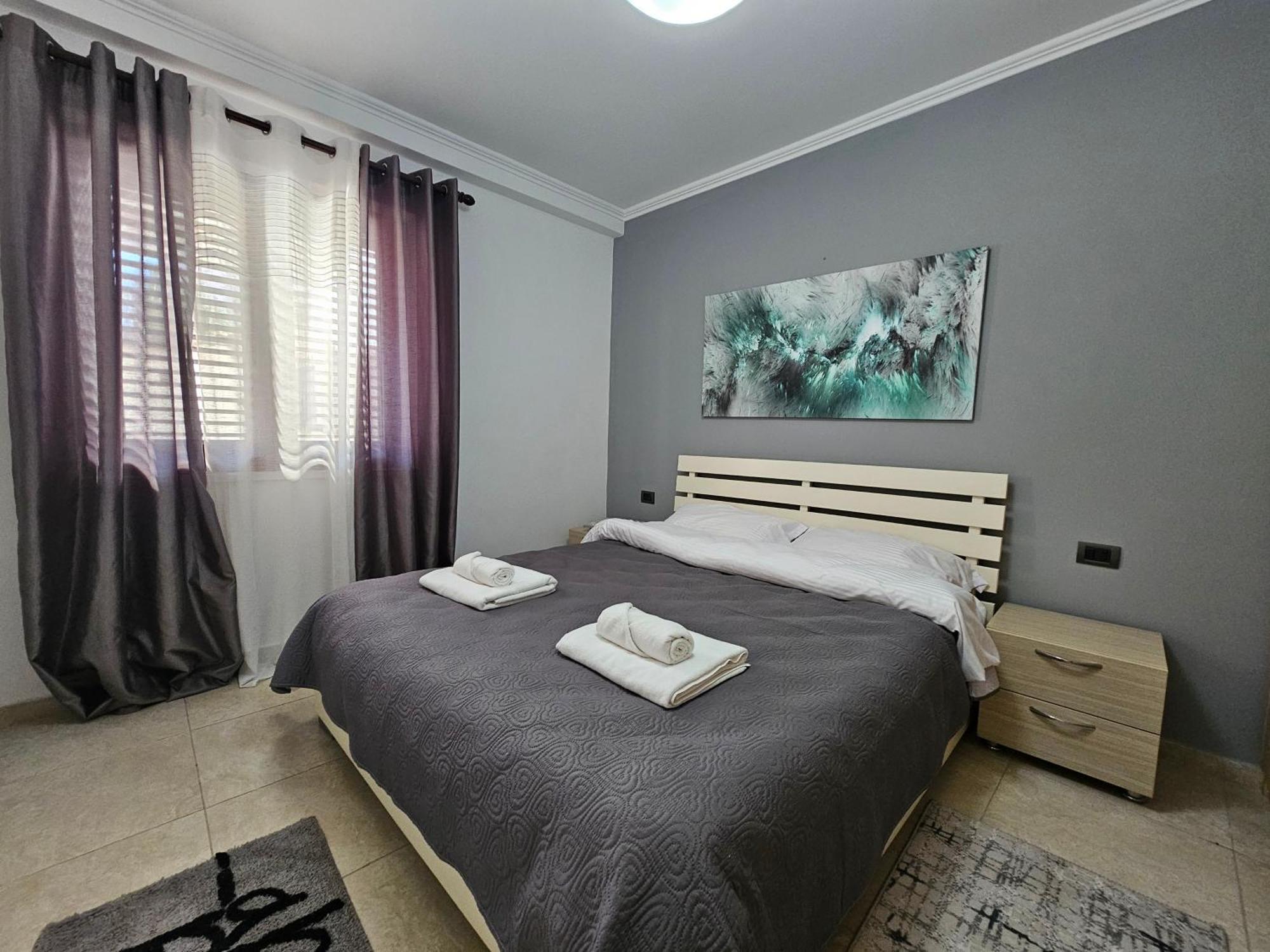 Wanderlust Tirana 2 Apartment ภายนอก รูปภาพ